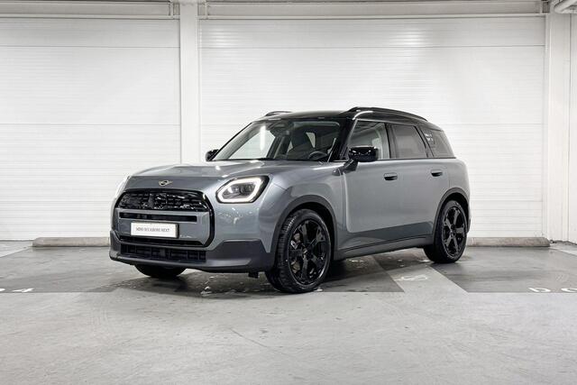 Mini COUNTRYMAN E | Classic Uitvoering | Pakket S | 19"JCW Runway Spoke Jet Black