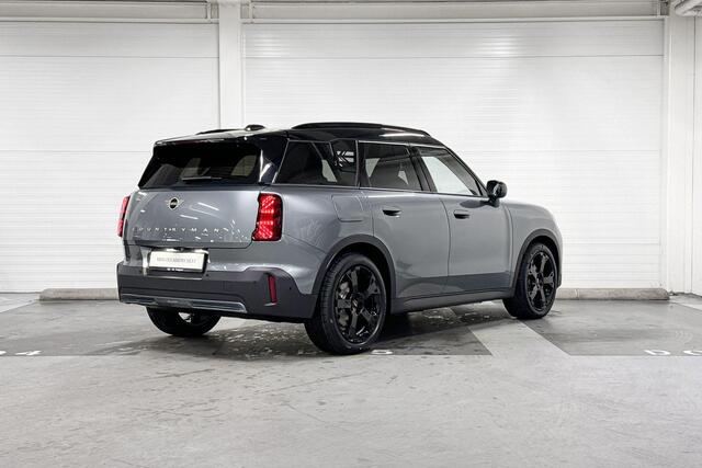 Mini COUNTRYMAN E | Classic Uitvoering | Pakket S | 19"JCW Runway Spoke Jet Black