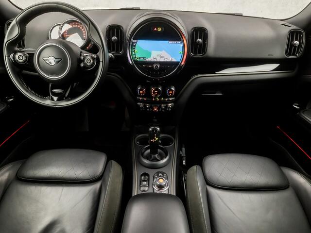 Mini COUNTRYMAN Mini 2.0 Cooper S Chili 192Pk Automaat (GROOT NAVI, CLIMATE, LEDER, STOELVERWARMING, SPORTSTOELEN, LED KOPLAMPEN, ZWART HEMEL, CRUISE, NIEUWE APK, NIEUWSTAAT)