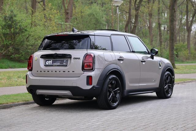 Mini COUNTRYMAN Mini 2.0 Cooper S E ALL4 Classic Pano, Navi, Apple CarPlay, Achteruitrijcamera, Keyless, sportstoelen, LED, Parkeerassistent, PDC, etc.
