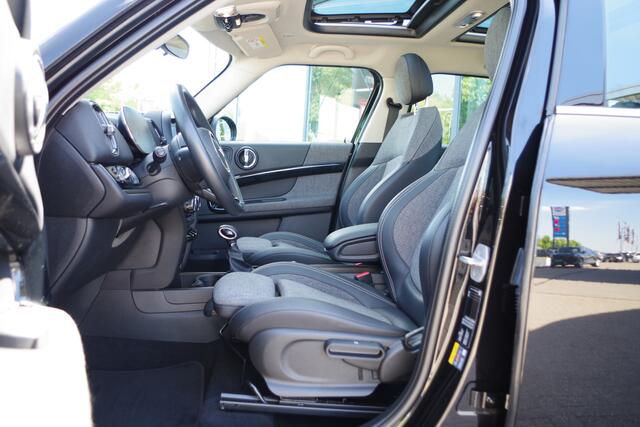 Mini COUNTRYMAN Mini 2.0 Cooper S E 225 PK ALL4 Pepper PHEV, Panoramadak, Camera, Climate Control, Head-Up