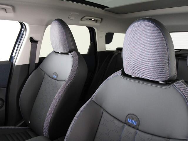 Mini COUNTRYMAN C Classic Pakket M Plus | Head-Up | Stoelverwarming | Comfort Access | Achteruitrijcamera |