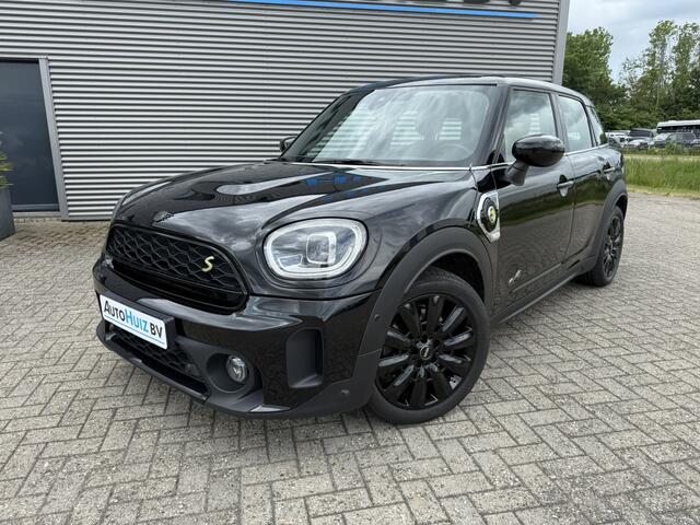 Mini COUNTRYMAN Mini 2.0 Cooper S E ALL4 MINI Yours LED Leer Panoramadak Carplay Achteruitrijcamera