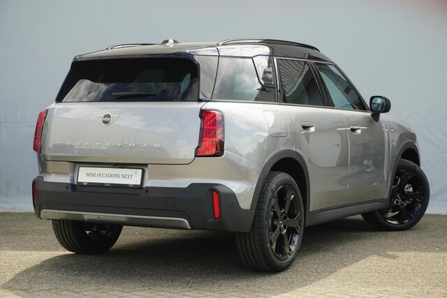 Mini COUNTRYMAN C / Classic Uitvoering / Pakket L / 19'' LM Velgen /