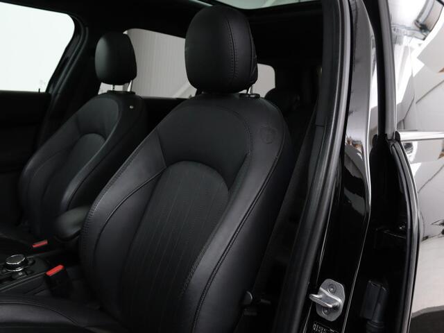 Mini COUNTRYMAN 2.0 John Cooper Works ALL4 Chili | Panoramadak | Stoelverwarming | Leder | Head-Up | Harman/Kardon | Carplay | Memory