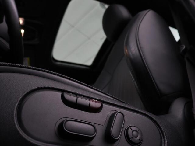 Mini COUNTRYMAN 2.0 John Cooper Works ALL4 Chili | Panoramadak | Stoelverwarming | Leder | Head-Up | Harman/Kardon | Carplay | Memory