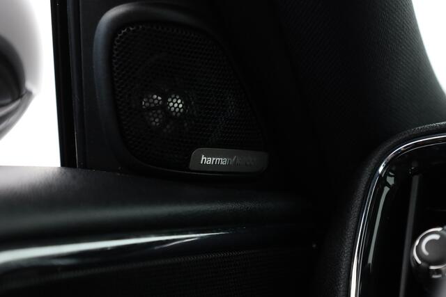 Mini COUNTRYMAN Mini 2.0 Cooper S E ALL4 JCW | Pano | HUD | Harman Kardon | Elek. Stoelen | Adapt. Cruise | Apple CarPlay