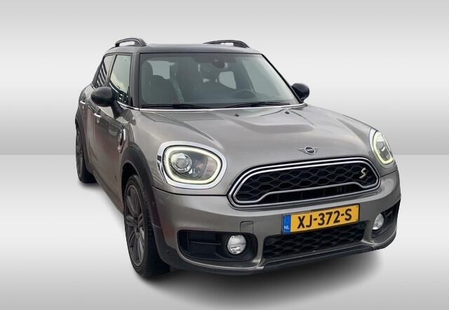 Mini COUNTRYMAN Mini 2.0 Cooper S E ALL4 Chili / Panoramadak / Camera / Head-up / 19'' / Leder / Navigatie / Stoelverwarming / DAB / Cruise Control