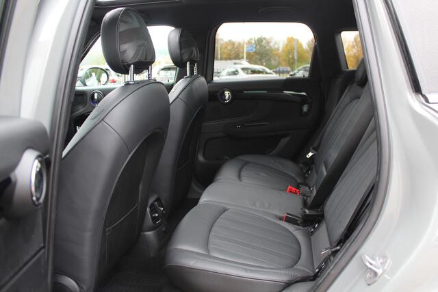 Mini COUNTRYMAN Mini 2.0 Cooper S E ALL4 Chili / Panoramadak / Camera / Head-up / 19'' / Leder / Navigatie / Stoelverwarming / DAB / Cruise Control