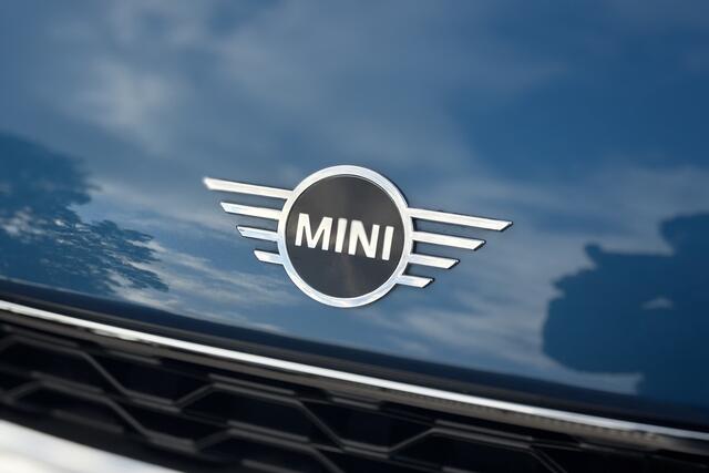 Mini COUNTRYMAN 2.0 Cooper SE ALL4 | Panodak | Comfort Access | Adaptive Cruise | Head-Up | Sportleder