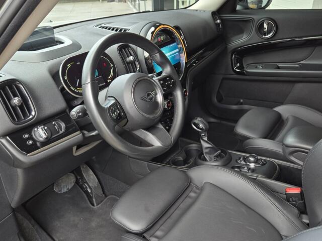 Mini COUNTRYMAN 2.0 CO.S E ALL4 I SPORTSTOELEN I LEDER I NAVIGATIE I CLIMATE CONTROL I HEAD UP I