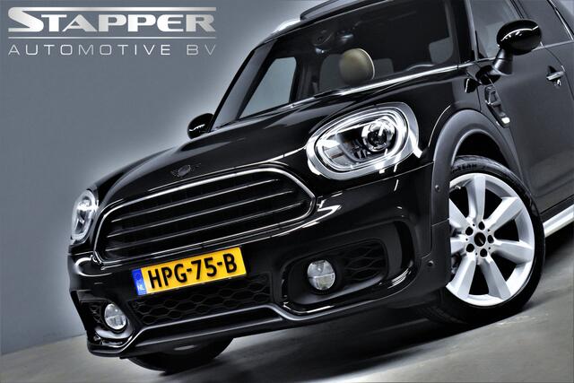 Mini COUNTRYMAN Mini 1.5 136pk Automaat Cooper JCW-Pakket Pano/Carplay/H.kardon/Keyless/Camera/Adap.cruise/Head-up/Trekhaak