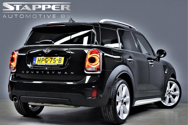 Mini COUNTRYMAN Mini 1.5 136pk Automaat Cooper JCW-Pakket Pano/Carplay/H.kardon/Keyless/Camera/Adap.cruise/Head-up/Trekhaak