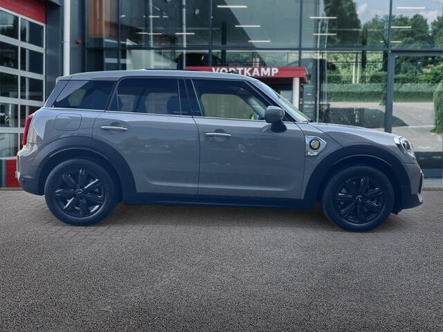 Mini COUNTRYMAN COOPER SE ALL4 PANO-DAK/NAVI/PDC/CRUISE/STOELVERW