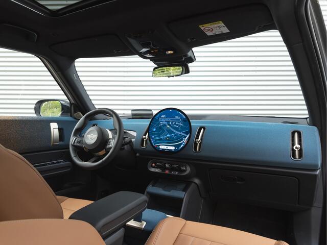 Mini COUNTRYMAN Mini 1.5 C Favoured - XL Pakket - Pano - Trekhaak - Memoryzetel