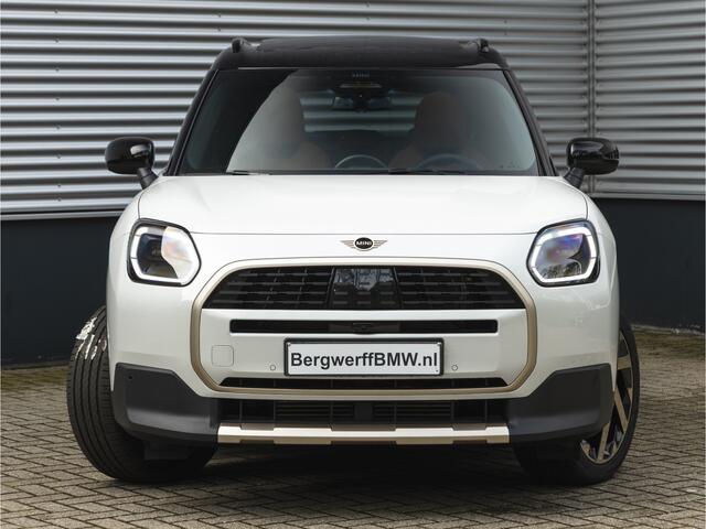 Mini COUNTRYMAN Mini 1.5 C Favoured - XL Pakket - Pano - Trekhaak - Memoryzetel