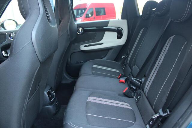 Mini COUNTRYMAN Mini 2.0 Cooper S E 220PK AUTOMAAT ALL4 JCW | JOHN COOPER WORKS INTERIEUR | COMFORT ACCESS | PANORAMISCH SCHUIF/KANTELDAK | ACHTERUITRIJ CAMERA | PARKEERSENSOREN VOOR EN ACHTER | STOEL VERWARMING | SPORTSTOELEN JOHN COOPER WORKS | ADAPTIEVE LED KOPLAMPEN 