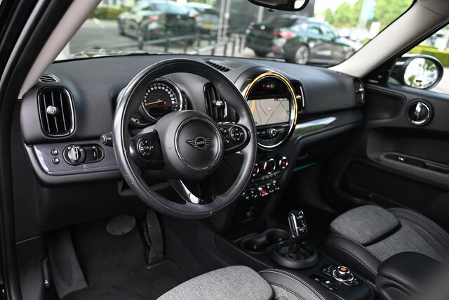 Mini COUNTRYMAN Cooper Chili Automaat / Comfort Access / LED / Comfortstoelen / Harman-Kardon / Park Assistant