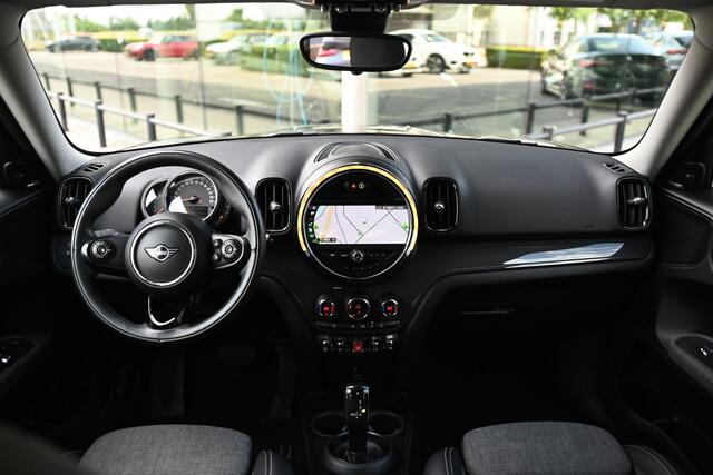 Mini COUNTRYMAN Cooper Chili Automaat / Comfort Access / LED / Comfortstoelen / Harman-Kardon / Park Assistant