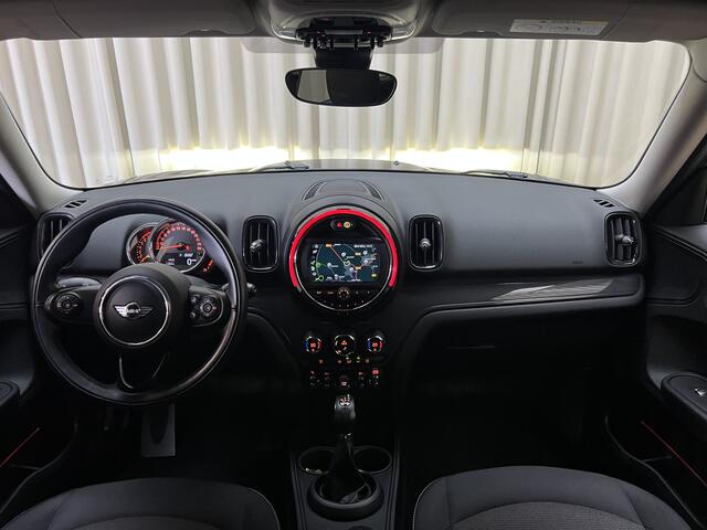 Mini COUNTRYMAN Mini 1.5 Cooper Black Edit. *Automaat* Navi, Xenon, LED, Clima, Cruise, Privacy Glass