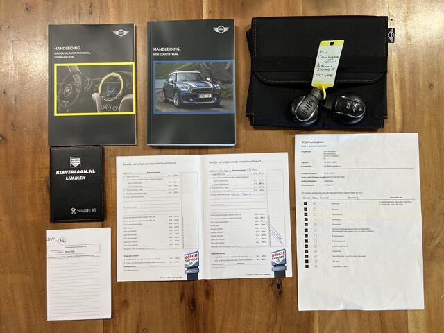 Mini COUNTRYMAN Mini 1.5 Cooper Black Edit. *Automaat* Navi, Xenon, LED, Clima, Cruise, Privacy Glass