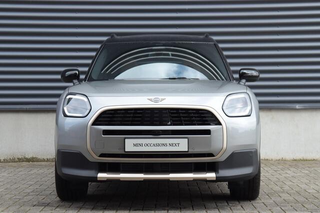 Mini COUNTRYMAN C | Favoured + Pakket L + Driving Assistant Plus + Panodak + Comfort Acces + Head-Up + Harman Kardon + Parking Assistant Plus + 19'' LMV