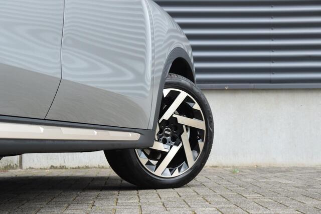 Mini COUNTRYMAN C | Favoured + Pakket L + Driving Assistant Plus + Panodak + Comfort Acces + Head-Up + Harman Kardon + Parking Assistant Plus + 19'' LMV