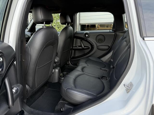 Mini COUNTRYMAN Mini 1.6 Cooper Chili Xenon | Navi | Stoelverwarming | Chili| Parkeersensoren