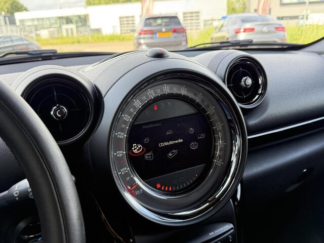 Mini COUNTRYMAN Mini 1.6 Cooper Chili Xenon | Navi | Stoelverwarming | Chili| Parkeersensoren