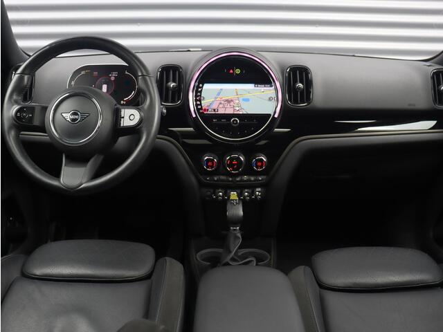 Mini COUNTRYMAN Cooper S E ALL4 | Classic + Panodak + Comfort Plus Pakket + Apple Carplay + Camera + Comfort Acces + Sportstoel + 18'' Pair Spoke Black
