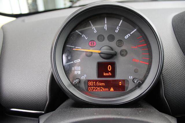 Mini COUNTRYMAN Mini 1.6 122PK COOPER PEPPER | NAVIGATIE | PARKEER SENSOREN ACHTER | CRUISE CONTROL | ALL SEASON BANDEN | LICHTMETALEN VELGEN 17" BLACK | CLIMATE CONTROL |