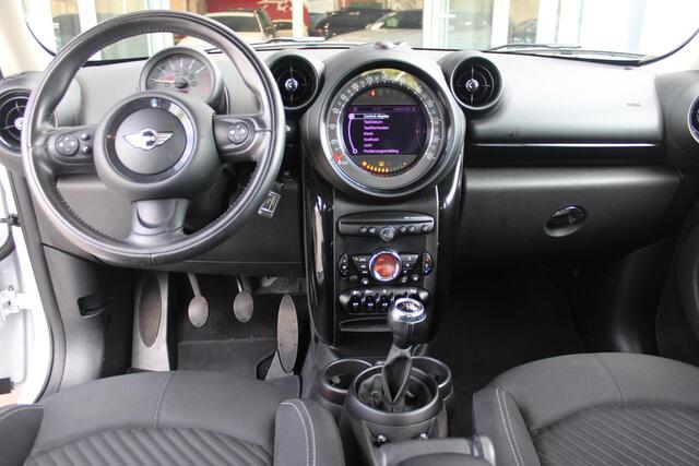 Mini COUNTRYMAN Mini 1.6 122PK COOPER PEPPER | NAVIGATIE | PARKEER SENSOREN ACHTER | CRUISE CONTROL | ALL SEASON BANDEN | LICHTMETALEN VELGEN 17" BLACK | CLIMATE CONTROL |