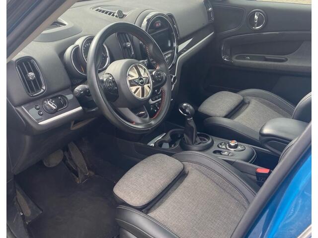 Mini COUNTRYMAN Mini 2.0 Cooper S E ALL4 Chili / Panoramadak / Camera / Head-up / Apple CarPlay / Navigatie / 18'' / Sportstoelen / Stoelverwarming / DAB / Cruise Control