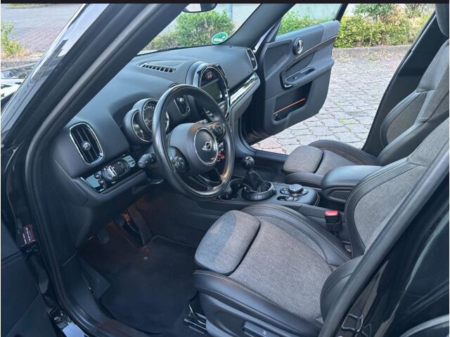 Mini COUNTRYMAN Mini 1.5 Cooper Chili. Navi,panoramadak,camera,LED,18". Volle auto !!