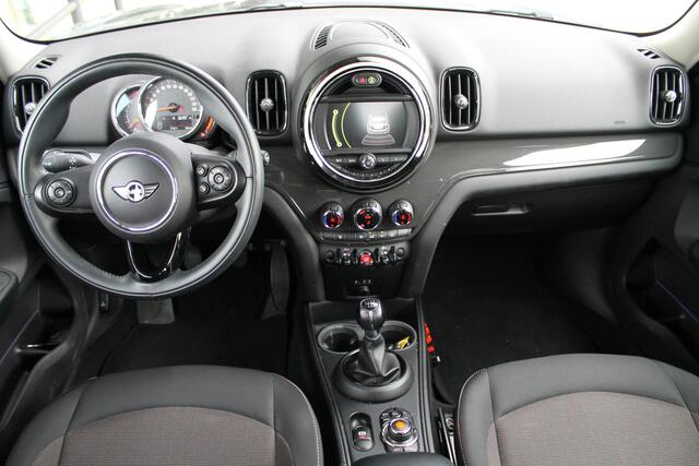Mini COUNTRYMAN One Pepper / Comfort Access / Navigatie / Cruise Control / Multifunctioneel stuurwiel