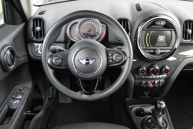 Mini COUNTRYMAN One Pepper / Comfort Access / Navigatie / Cruise Control / Multifunctioneel stuurwiel