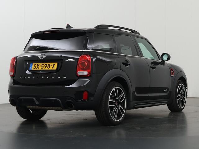Mini COUNTRYMAN Mini 2.0 John Cooper Works ALL4 Chili | Panoramadak | Harman/Kardon Audio | Sportstoelen | Camera | Stoelverwarming | Navigatie | HUD |