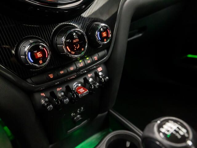Mini COUNTRYMAN Mini 1.5 John Cooper Works (GROOT NAVI, DEALER ONDERHOUDEN, HEAD-UP DISPLAY, ADAPTIVE CRUISE, LEDER, CAMERA, SPORTSTOELEN, SFEERVERLICHTING, LED KOPLAMPEN, ZWART HEMEL, NIEUWSTAAT)