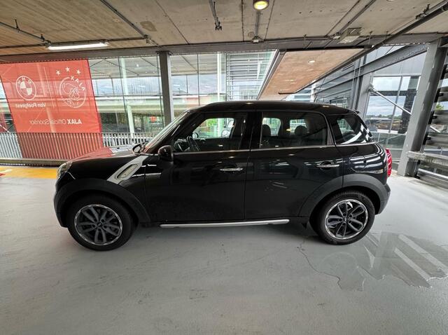 Mini COUNTRYMAN Mini 1.6 Cooper Pepper / Navigatie / Parkeerhulp achter / 17'' / Bluetooth / Cruise Control