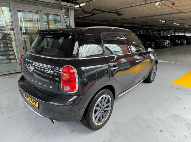 Mini COUNTRYMAN Mini 1.6 Cooper Pepper / Navigatie / Parkeerhulp achter / 17'' / Bluetooth / Cruise Control