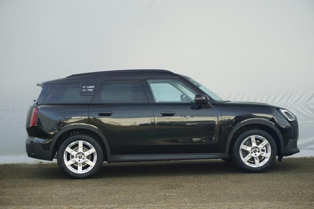 Mini COUNTRYMAN C Classic | Pakket M | Stoel- en Stuurverwarming | Comfort Access | Panorama Dak | Trekhaak | Head-Up