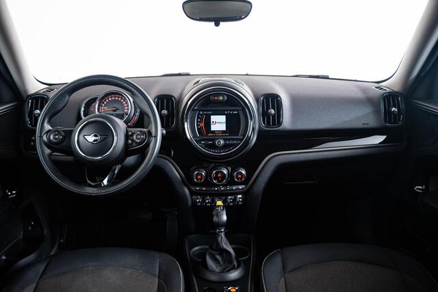 Mini COUNTRYMAN Cooper SE ALL4 Salt Comfort access - Stoelverwarming - Park Assistant - PDC - LED koplampen - MINI Navigatiesysteem