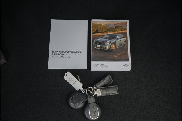 Mini COUNTRYMAN Mini 1.5 Cooper MINI Yours Leder Black Pack Keyless CarPlay 18"