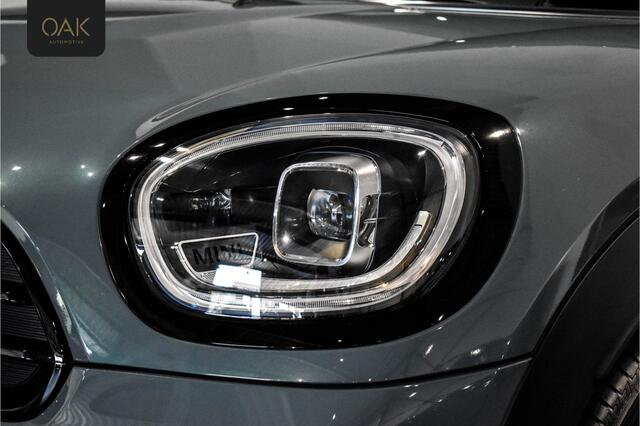 Mini COUNTRYMAN 1.5 Cooper Classic Aut. | Navigatie | Leder | LED | 18"LM | PDC | Sage Green