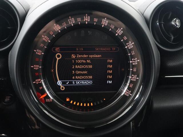Mini COUNTRYMAN 1.6 Cooper Chili | Stoelverwarming | Navigatie | Climate control | Bluetooth | Cruise control | Half leder | Parkeerhulp