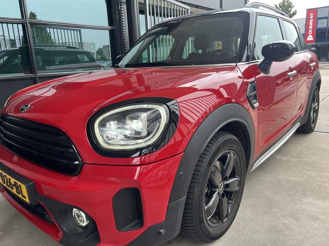 Mini COUNTRYMAN Mini 1.5 Cooper ALL4 | AUTOMAAT | LEDER | CARPLAY/ANDROID | CAMERA | NAVI | CRUISE CONTROL | CLIMATE CONTROL | PDC V+A | LMV 17'' | STOELVERWARMING | LED | BLUETOOTH