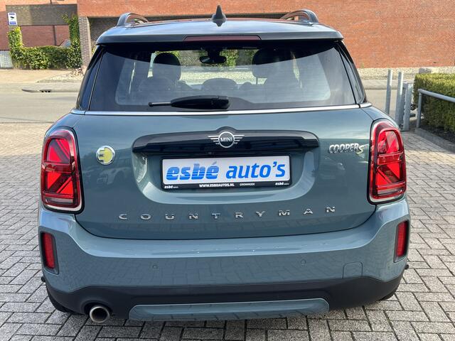 Mini COUNTRYMAN Mini 2.0 Cooper SE ALL4 YOURS Navi Plus Panoramadak Head-Up Keyless ACC DAB Leer Sportstoelen Camera Carplay Clima 1e Eigenaar Plug In Hybride Sage Green 1e Eigenaar BTW Auto Union Jack Achterlichten