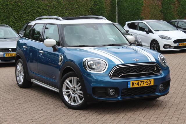Mini COUNTRYMAN Mini 2.0 Cooper S E ALL4 Chili 27.637 km! / Panoramadak / Camera / Head-up / Apple CarPlay / Navigatie / 18'' / Sportstoelen / Stoelverwarming / DAB / Cruise Control