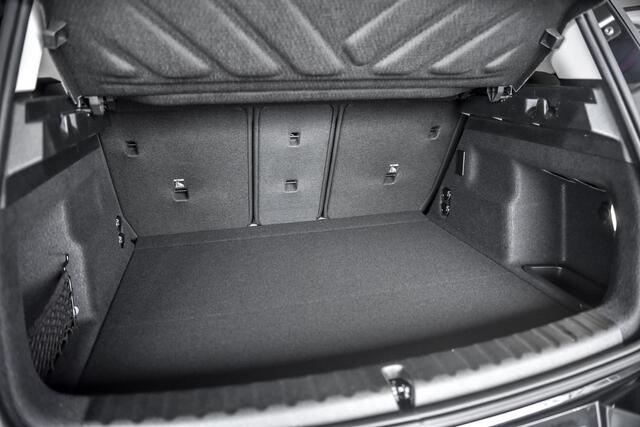 Mini COUNTRYMAN E Classic XS 66.5 kWh MINI Countryman E Classic 66.5 kWh | Pakket M | Dak in carrosseriekleur | Selections