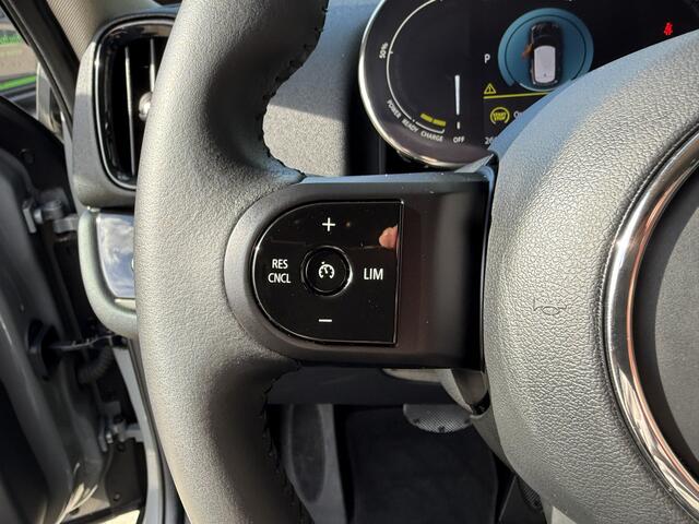 Mini COUNTRYMAN 2.0 Cooper S E ALL4 Camera/Apple